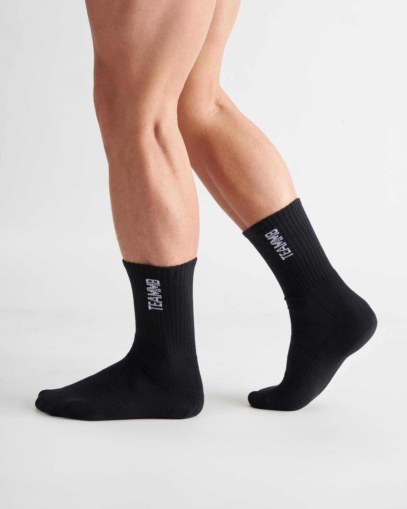 TEAMM8 Crew Socks - Black|White