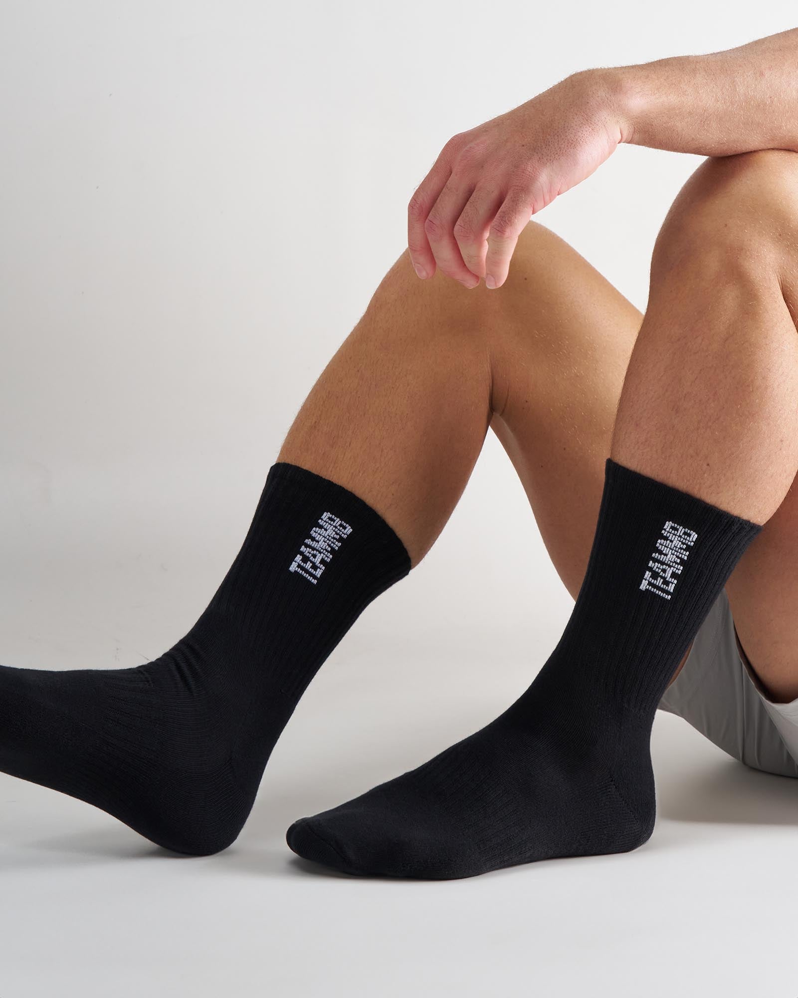 TEAMM8 Crew Socks - Black|White