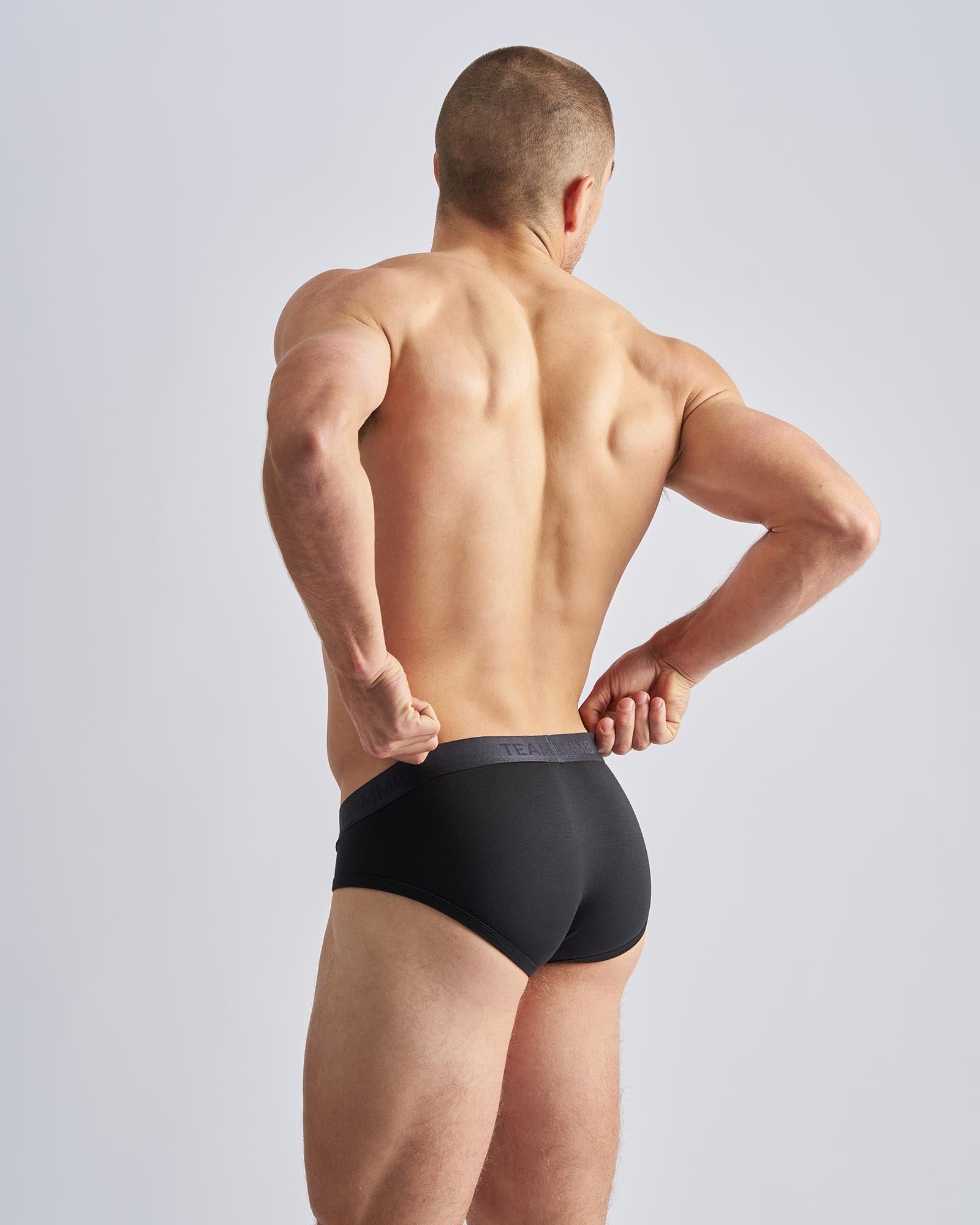 Reign Brief - Onyx