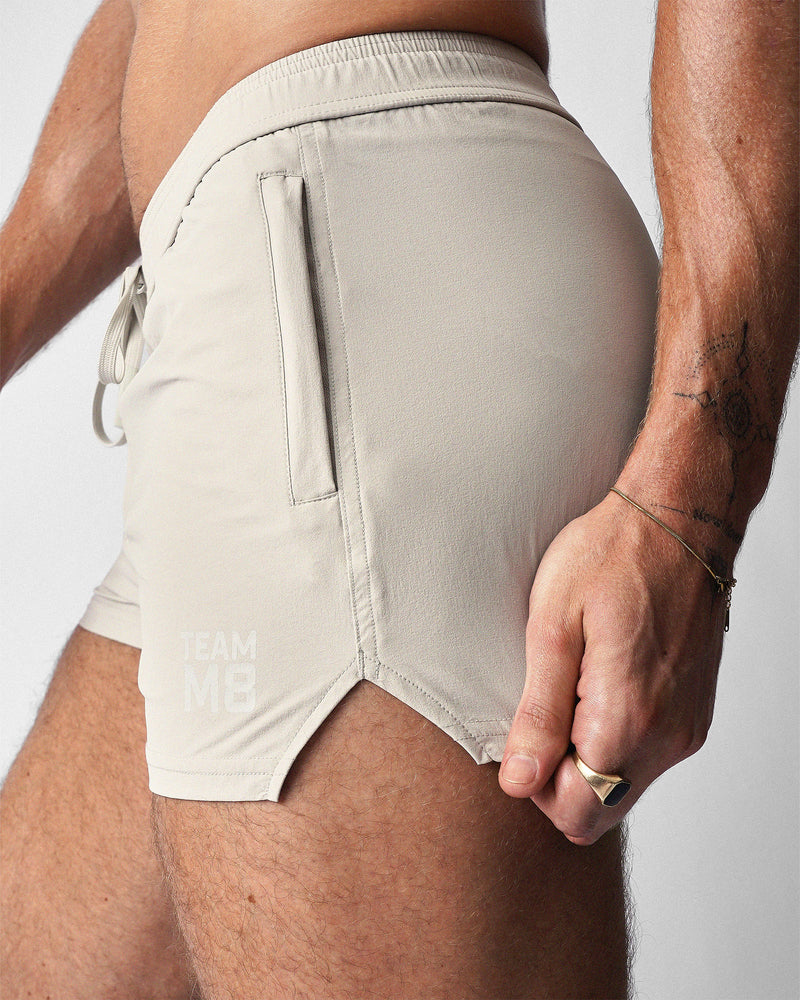 Pace 2.5" Short - Ecru